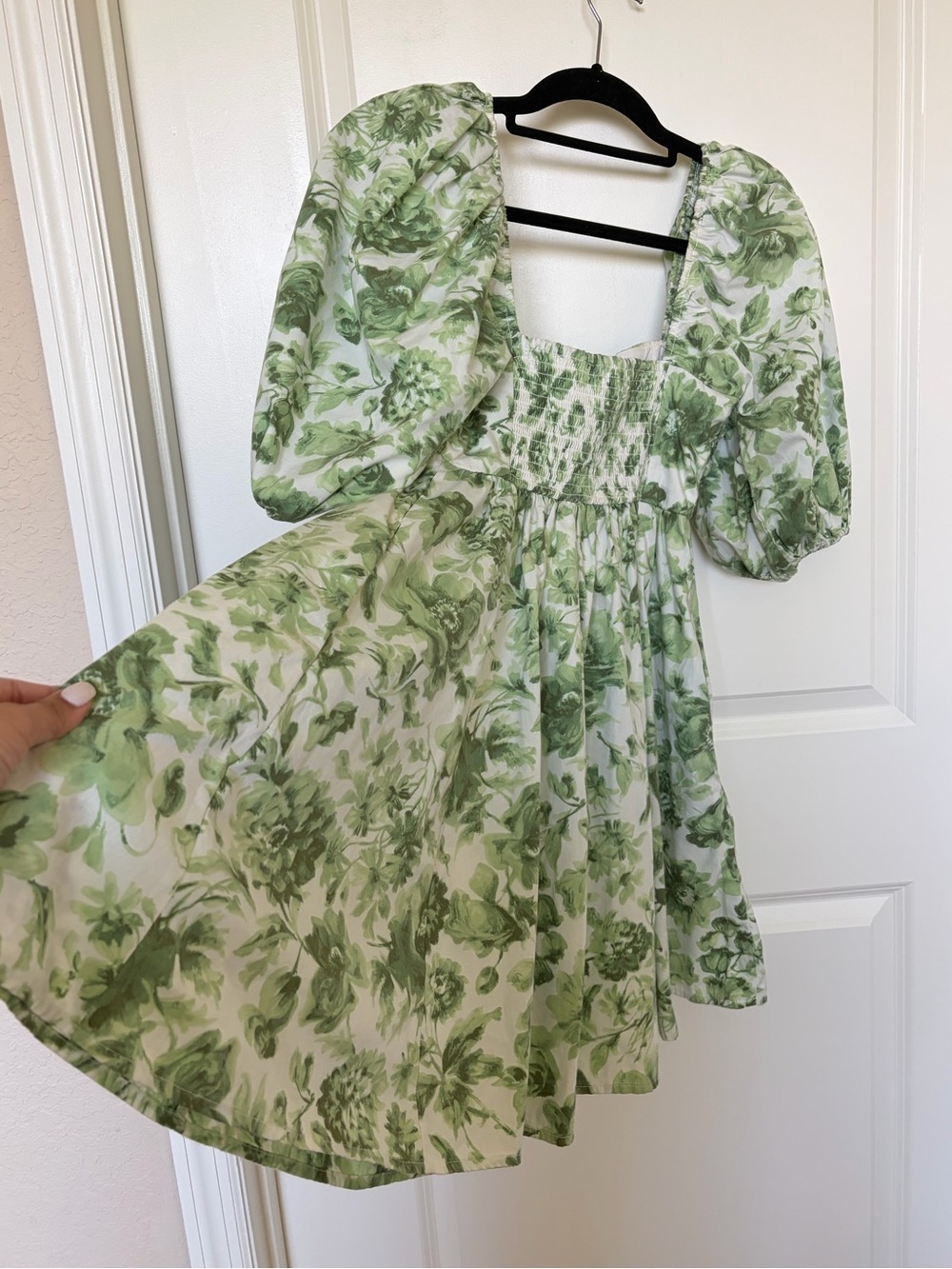Abercrombie & Fitch Emerson Poplin Puff Sleeve Mini Dress - Picture 4 of 10